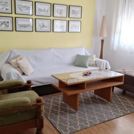 Holiday Old Mill Apartment *