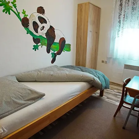Holiday Old Mill Apartment